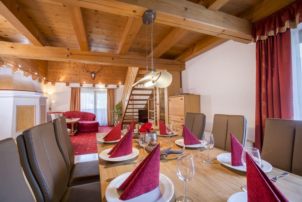 Landhaus Zirmhof Saalbach-Hinterglemm Pokoj fotografie